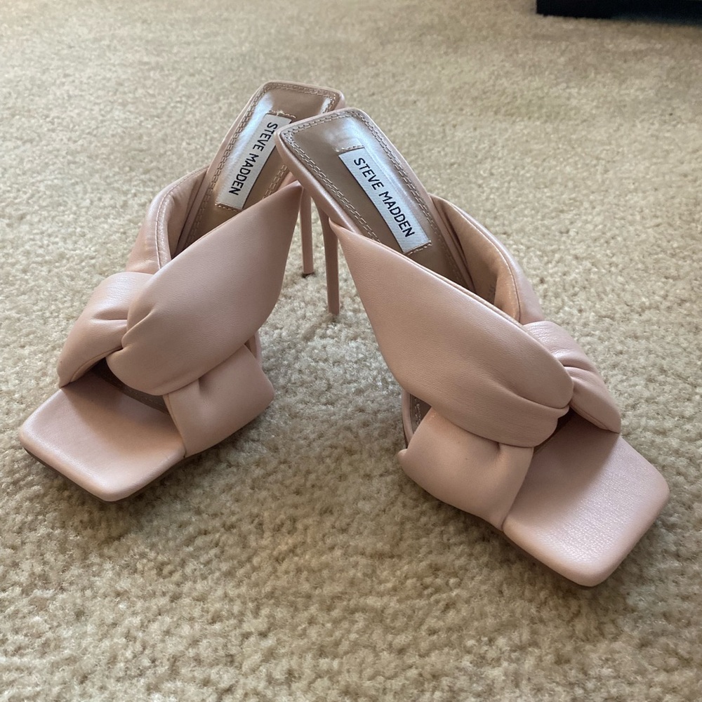 Steve Madden stilettos size 8